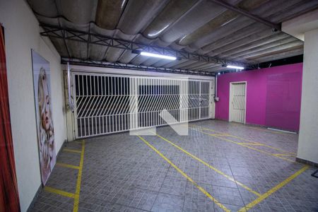 Casa para alugar com 385m², 3 quartos e 3 vagas