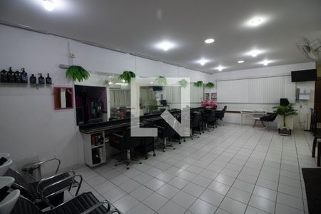 Casa para alugar com 385m², 3 quartos e 3 vagas