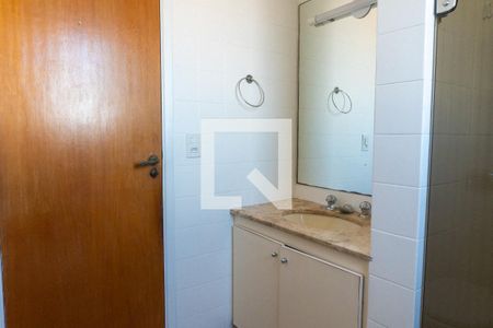 Apartamento à venda com 115m², 3 quartos e 2 vagas Apartamento à venda com 115m², 3 quartos e 2 vagasBanheiro da Suíte 2