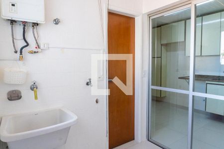 Apartamento à venda com 115m², 3 quartos e 2 vagas Apartamento à venda com 115m², 3 quartos e 2 vagasÁrea de Serviço