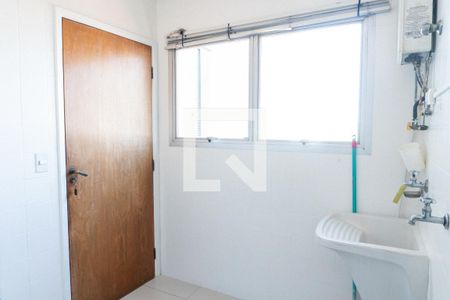 Apartamento à venda com 115m², 3 quartos e 2 vagas Apartamento à venda com 115m², 3 quartos e 2 vagasÁrea de Serviço