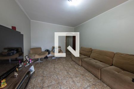 Casa à venda com 219m², 3 quartos e 4 vagasSala