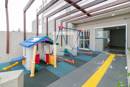 Apartamento à venda com 65m², 2 quartos e 1 vaga Apartamento à venda com 65m², 2 quartos e 1 vagaÁrea comum - Playground