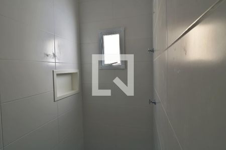Banheiro02 de casa de condomínio à venda com 2 quartos, 70m² em Utinga, Santo André