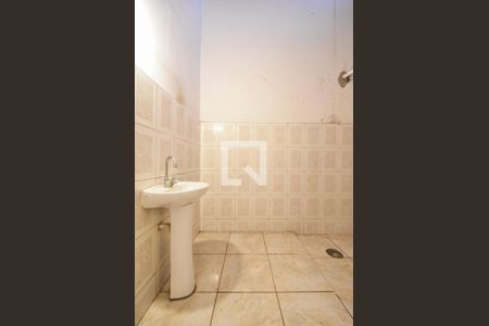 Casa à venda com 100m², 2 quartos e 1 vagaBanheiro 