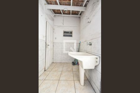 Casa à venda com 100m², 2 quartos e 1 vagaLavanderia 