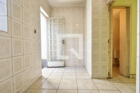 Casa à venda com 100m², 2 quartos e 1 vagaCozinha 