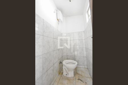 Casa à venda com 100m², 2 quartos e 1 vagaBanheiro de Serviços 