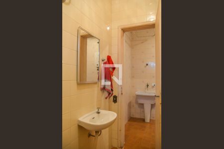 Casa à venda com 158m², 3 quartos e 2 vagas Casa à venda com 158m², 3 quartos e 2 vagasBanheiro de serviço