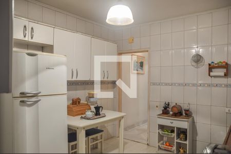 Casa à venda com 158m², 3 quartos e 2 vagas Casa à venda com 158m², 3 quartos e 2 vagasCozinha