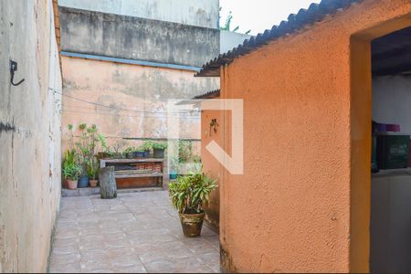 Casa à venda com 158m², 3 quartos e 2 vagas Casa à venda com 158m², 3 quartos e 2 vagasQuintal