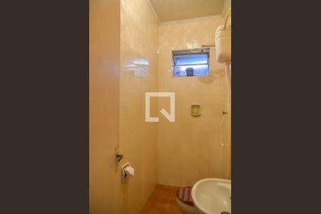 Casa à venda com 158m², 3 quartos e 2 vagas Casa à venda com 158m², 3 quartos e 2 vagasBanheiro de serviço