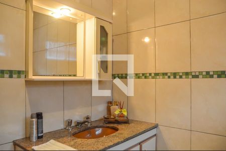 Casa à venda com 158m², 3 quartos e 2 vagas Casa à venda com 158m², 3 quartos e 2 vagasBanheiro