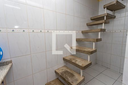 Escada 1 de casa à venda com 4 quartos, 168m² em Piraporinha, Diadema
