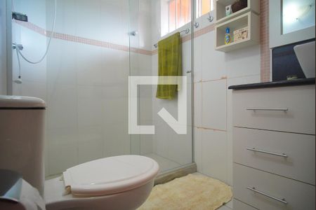 Casa à venda com 273m², 4 quartos e 2 vagas Casa à venda com 273m², 4 quartos e 2 vagasBanheiro