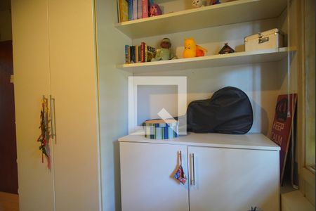 Casa à venda com 273m², 4 quartos e 2 vagas Casa à venda com 273m², 4 quartos e 2 vagasQuarto 2