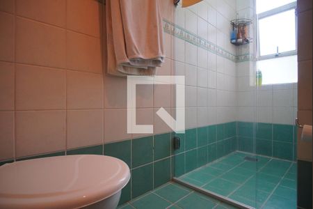 Casa à venda com 273m², 4 quartos e 2 vagas Casa à venda com 273m², 4 quartos e 2 vagasBanheiro