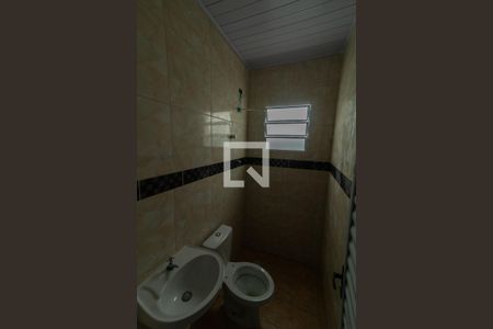 Casa para alugar com 30m², 1 quarto e sem vaga Casa para alugar com 30m², 1 quarto e sem vagaBanheiro