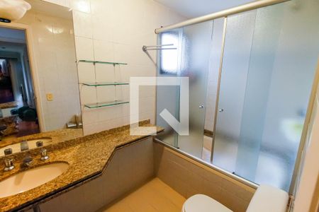Apartamento à venda com 115m², 3 quartos e 3 vagasBanheiro da Suíte 3