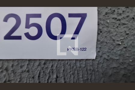 Plaquinha de apartamento à venda com 2 quartos, 87m² em Vila Pires, Santo André