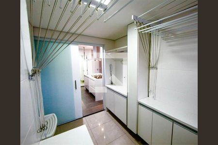 Apartamento à venda com 3 quartos, 121m² em Vila Cordeiro, São Paulo