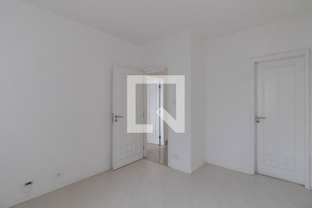 Casa à venda com 217m², 3 quartos e 4 vagasSuíte 2