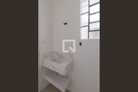 Casa à venda com 217m², 3 quartos e 4 vagasBanheiro