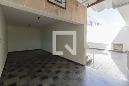 Casa à venda com 217m², 3 quartos e 4 vagasGaragem