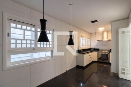 Casa à venda com 217m², 3 quartos e 4 vagasCozinha