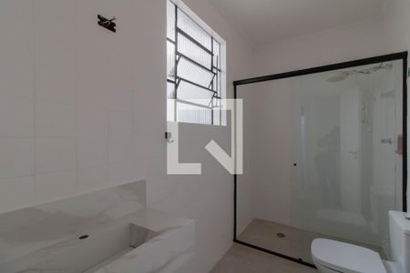 Casa à venda com 217m², 3 quartos e 4 vagasBanheiro
