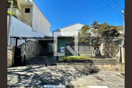 Casa à venda com 217m², 3 quartos e 4 vagasFachada