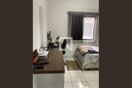 Casa à venda com 4 quartos, 220m² em Vila Constanca, São Paulo