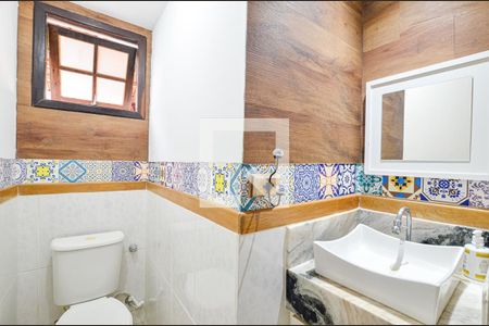 Casa para alugar com 200m², 4 quartos e 2 vagas Casa para alugar com 200m², 4 quartos e 2 vagasCozinha