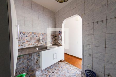 Cozinha de apartamento para alugar com 1 quarto, 70m² em Carlos Prates, Belo Horizonte