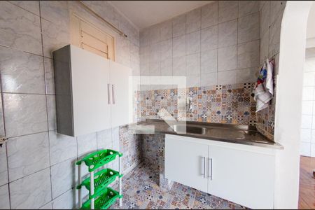 Cozinha de apartamento para alugar com 1 quarto, 70m² em Carlos Prates, Belo Horizonte
