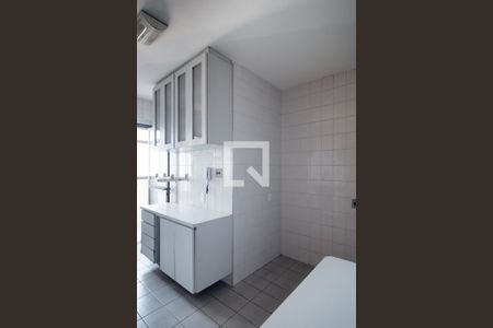 Apartamento à venda com 112m², 3 quartos e 2 vagas Apartamento à venda com 112m², 3 quartos e 2 vagasCozinha