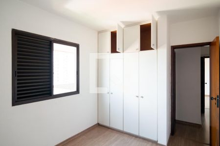 Apartamento à venda com 112m², 3 quartos e 2 vagas Apartamento à venda com 112m², 3 quartos e 2 vagasQuarto 2
