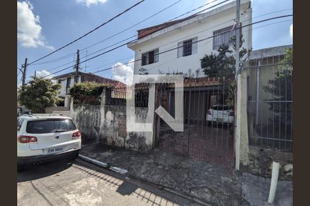 Casa à venda com 450m², 8 quartos e 4 vagas Casa à venda com 450m², 8 quartos e 4 vagasFachada
