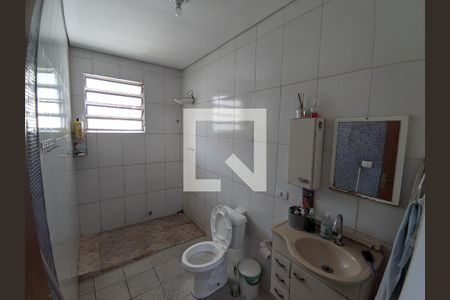 Casa à venda com 450m², 8 quartos e 4 vagas Casa à venda com 450m², 8 quartos e 4 vagasBanheiro