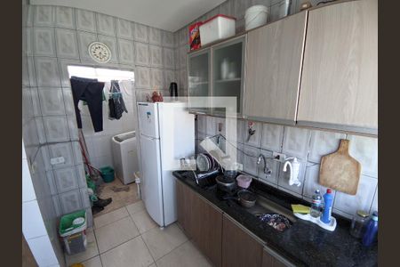 Casa à venda com 450m², 8 quartos e 4 vagas Casa à venda com 450m², 8 quartos e 4 vagasCozinha