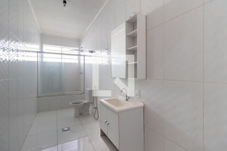 Casa para alugar com 256m², 3 quartos e 3 vagas Casa para alugar com 256m², 3 quartos e 3 vagasBanheiro social