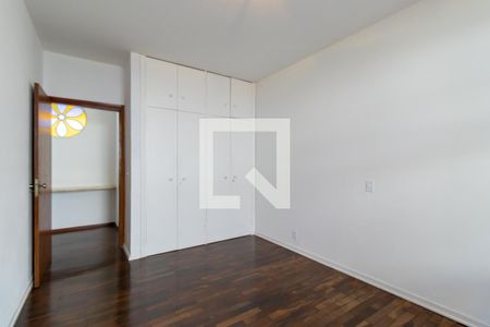 Casa para alugar com 256m², 3 quartos e 3 vagas Casa para alugar com 256m², 3 quartos e 3 vagasQuarto 3