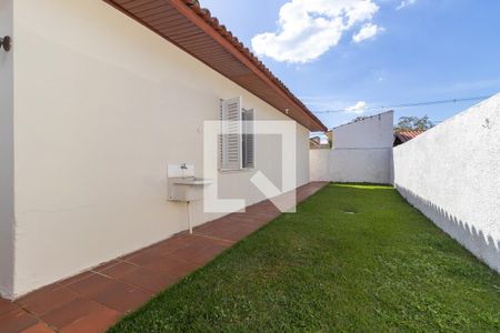 Casa para alugar com 256m², 3 quartos e 3 vagas Casa para alugar com 256m², 3 quartos e 3 vagasQuintal