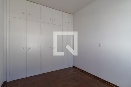 Casa para alugar com 256m², 3 quartos e 3 vagas Casa para alugar com 256m², 3 quartos e 3 vagasQuarto de apoio