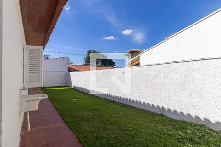 Casa para alugar com 256m², 3 quartos e 3 vagas Casa para alugar com 256m², 3 quartos e 3 vagasQuintal