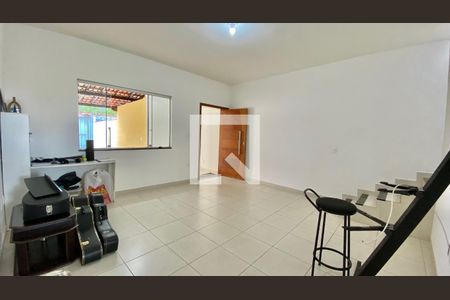 Casa à venda com 330m², 6 quartos e 4 vagas Casa à venda com 330m², 6 quartos e 4 vagasCasa 2 - Sala