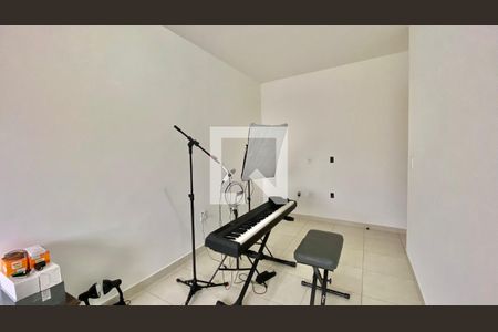 Casa à venda com 330m², 6 quartos e 4 vagas Casa à venda com 330m², 6 quartos e 4 vagasCasa 2 - Quarto