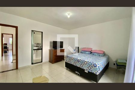 Casa à venda com 330m², 6 quartos e 4 vagas Casa à venda com 330m², 6 quartos e 4 vagasCasa 2 - Quarto