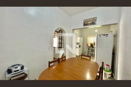 Casa à venda com 330m², 6 quartos e 4 vagas Casa à venda com 330m², 6 quartos e 4 vagasCasa 01 - Copa