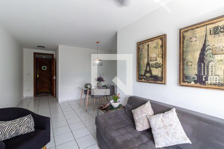 Sala de apartamento para alugar com 2 quartos, 70m² em Vila Caiçara, Praia Grande